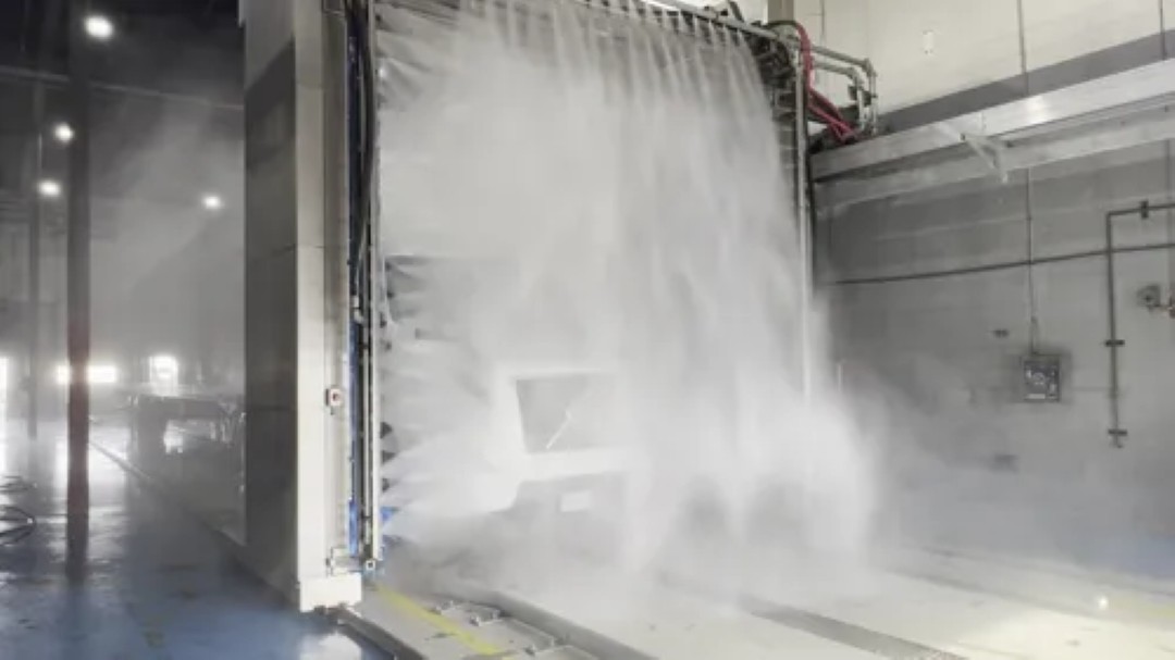Advanced Fleet Wash System with High-Pressure Spray and Brushes