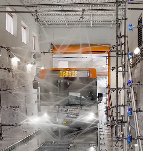 Automated Bus Wash Tunnel with High-Pressure Spray Technology