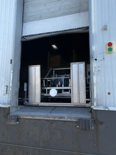 Trailer Washout System Cleaning Tanker Interior in Wash Bay